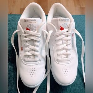 Reebok Classics/ Size 8 1/2